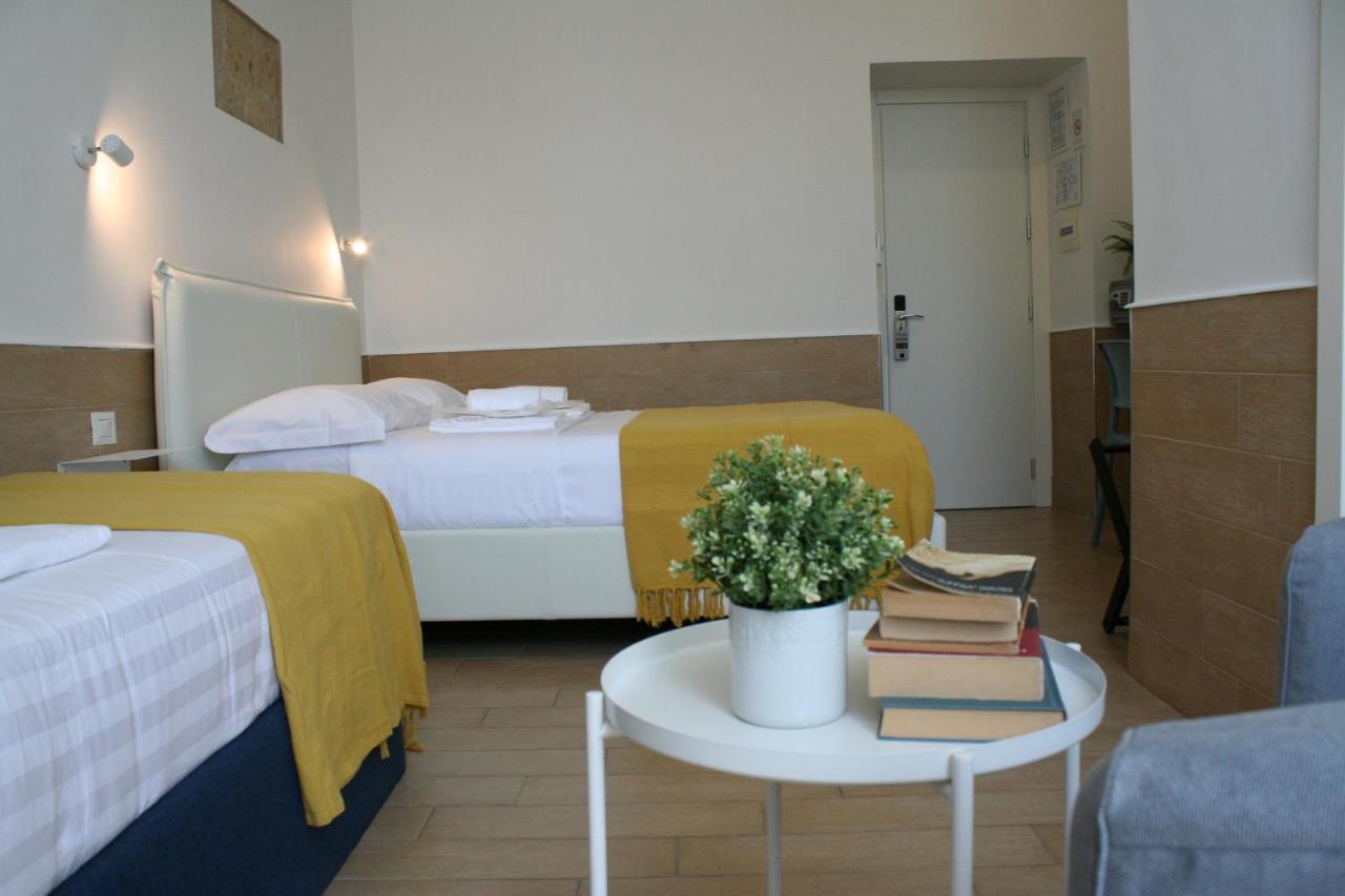 נאפולי H22 Hotel מראה חיצוני תמונה
