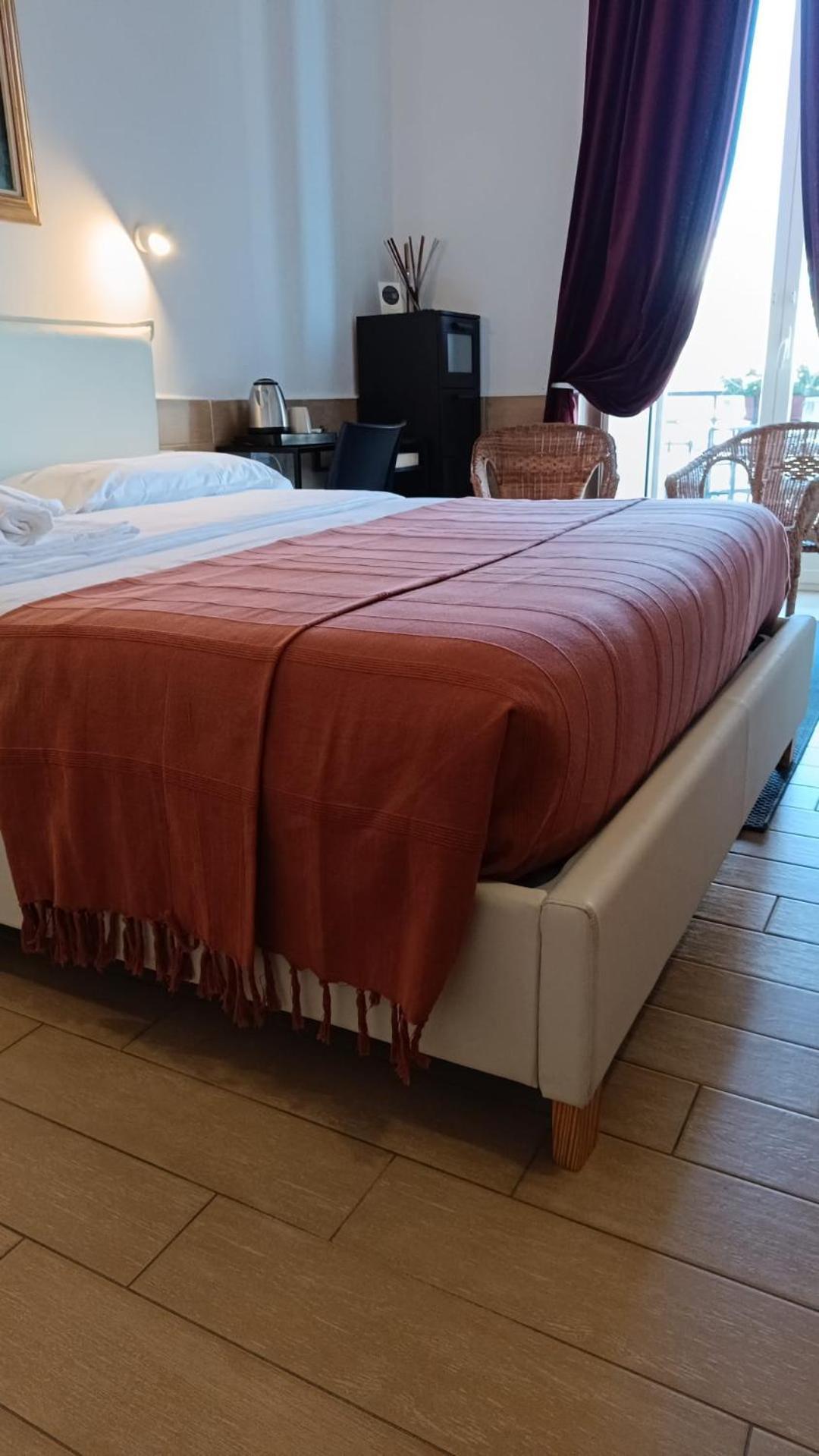 נאפולי H22 Hotel מראה חיצוני תמונה